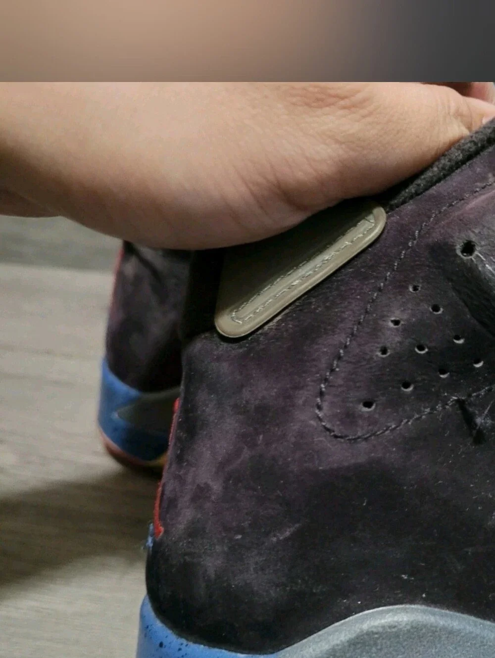Jordan black look